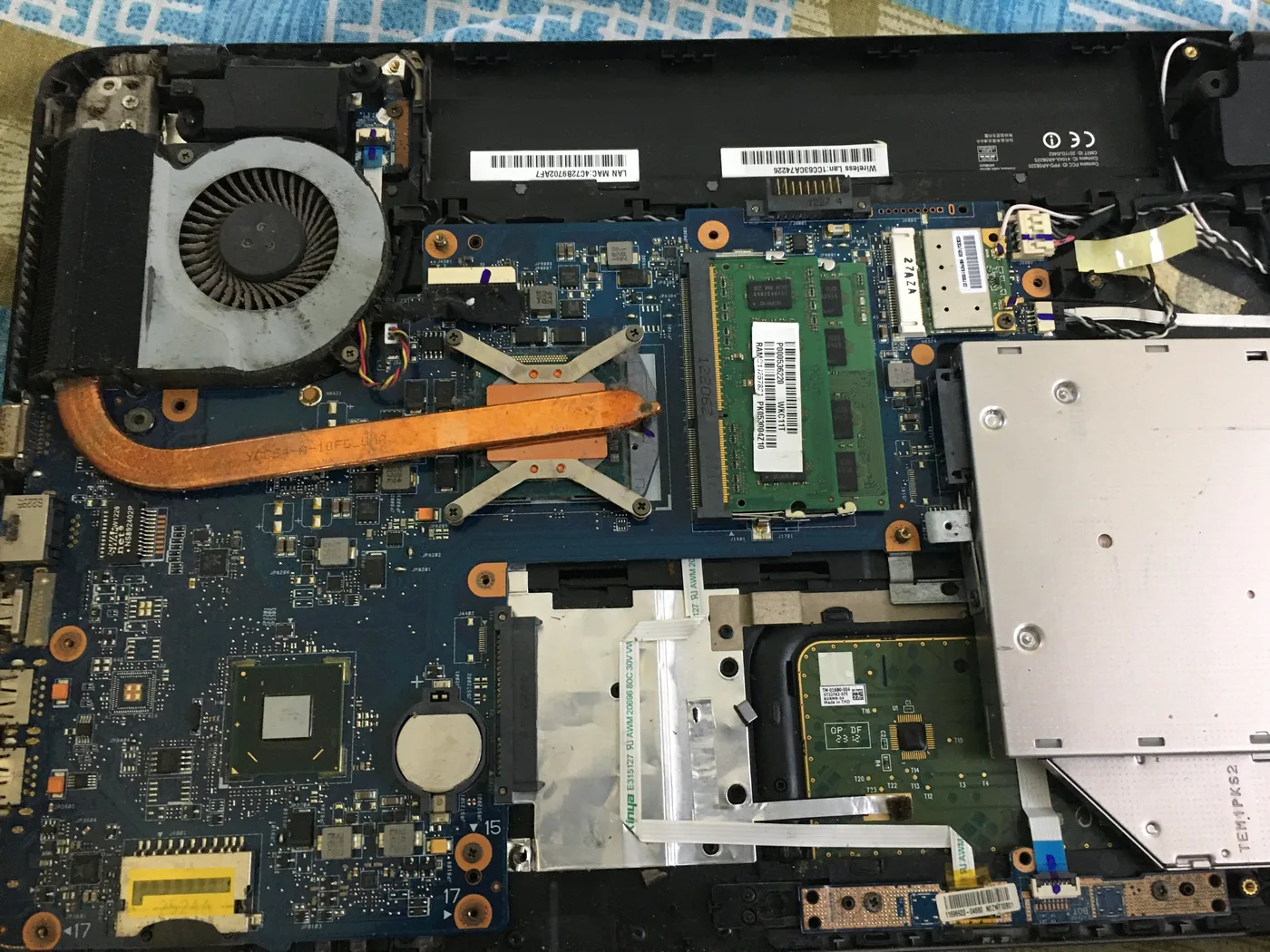 Laptop opened for internal cleaning